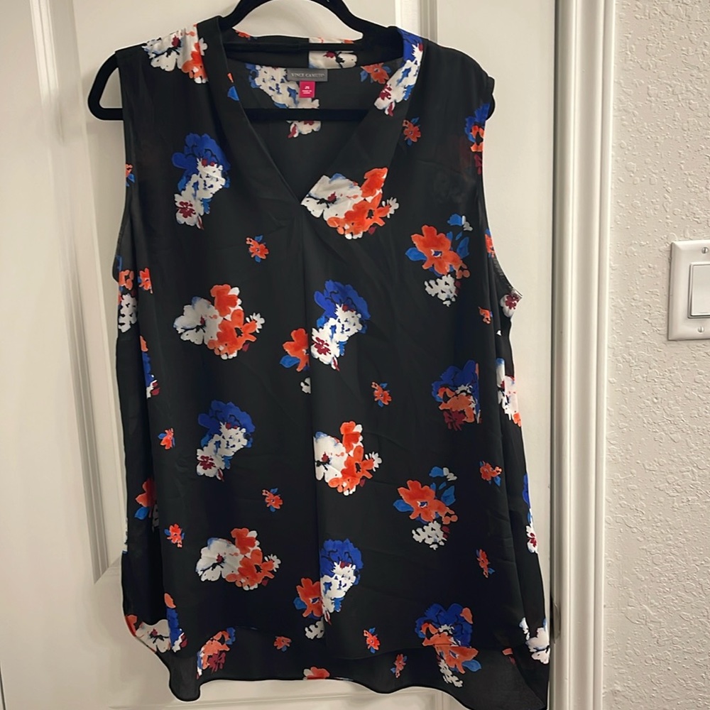 Floral Vince Camuto blouse